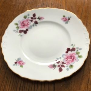 Royal Vale Rose pattern bone China 9.25” plate made in England Ridgeway
